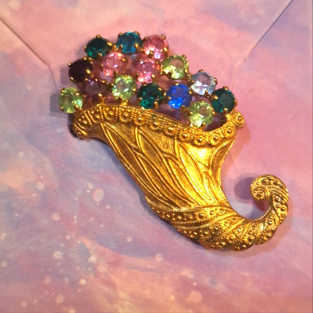 Vintage B.David Austrian crystal "horn of plenty" brooch Gold Plated.